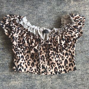 White Fox Cropped leopard top